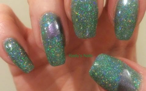 31 Day Nail Art Challenge: Day 17 Glitter