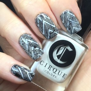 Frank Stella nail art right hand