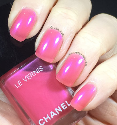 Chanel Hyperrose Glass swatch
