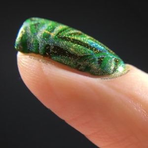 Leafy Green Nail Art - macro
