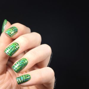 Leafy Green Nail Art - elegant for spring