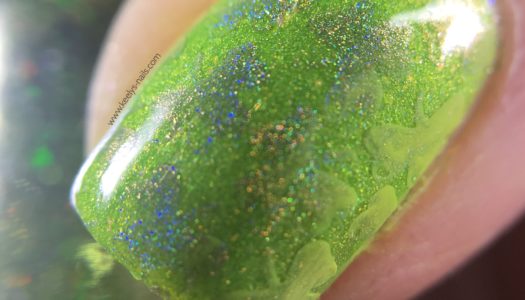 Easy stamping holographic St Patrick’s Day nail art