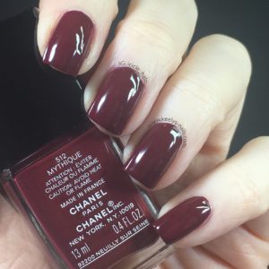 Chanel Mythique swatch