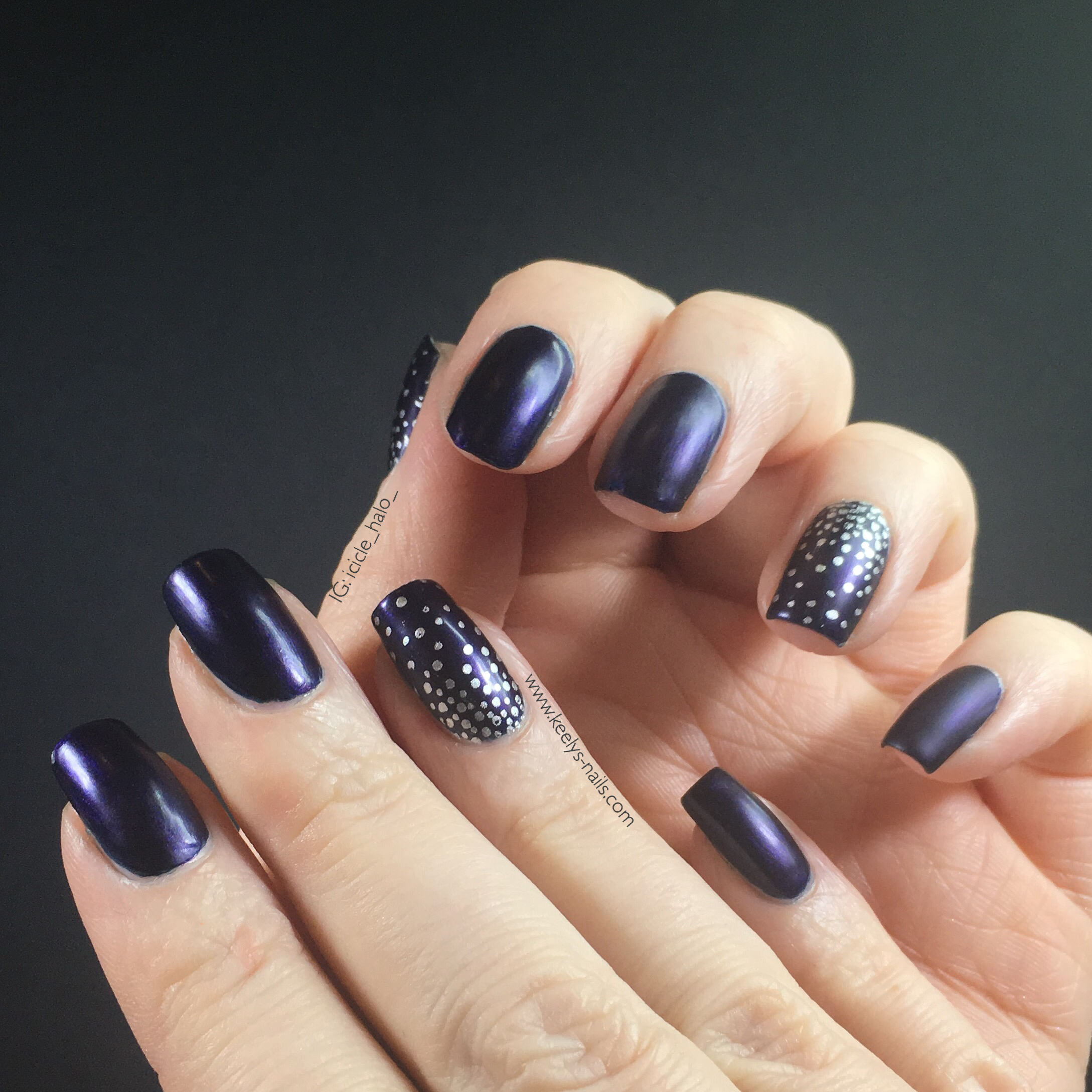 Easy nail art matte navy blue stamped silver - Keely's Nails