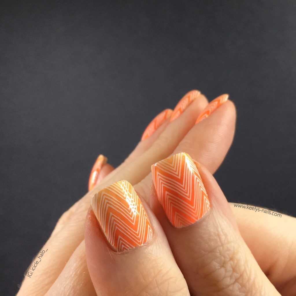 Sunbleached holiday manicure - coral ombré and stamping