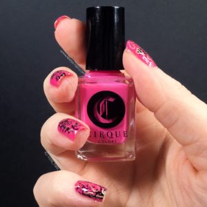 Cirque Nolita Lolita - Graffiti Hearts nail art