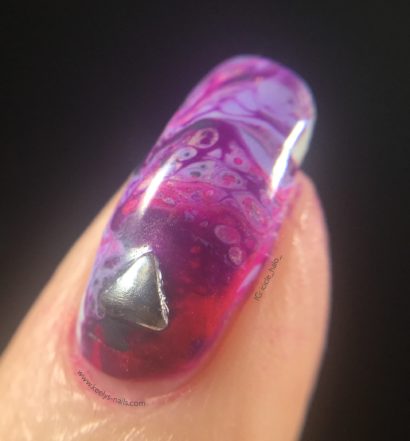 My cuticles need a bit of attention, but the cells I've created are mesmerising!