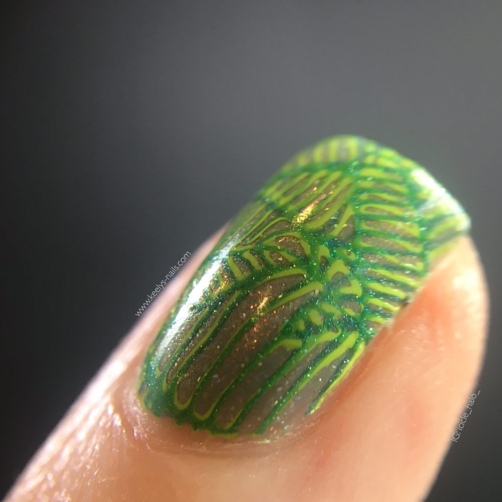 Close up on the leaf print double stamping - the lighter green really makes the darker green pop