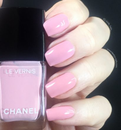 Bottle shot and swatch of Chanel Nuvola Rosa by Keely's Nails