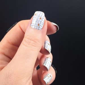 A closer look at my thumb in my Antonio Beradi fashion inspired nail art